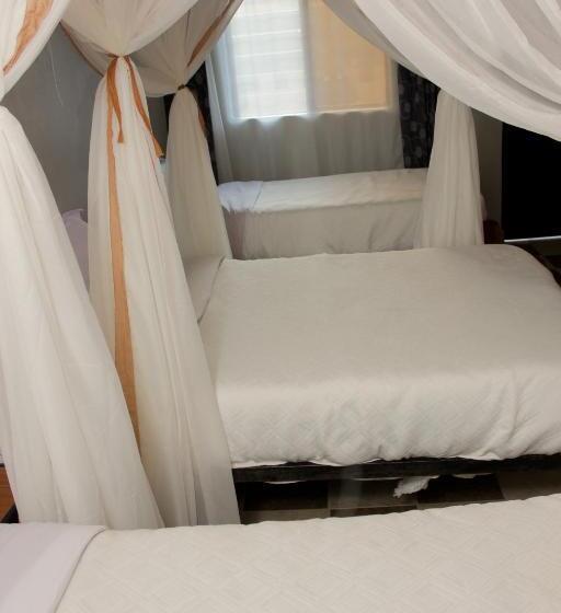 اتاق اجرایی سه نفره, Sweet Lake Resort