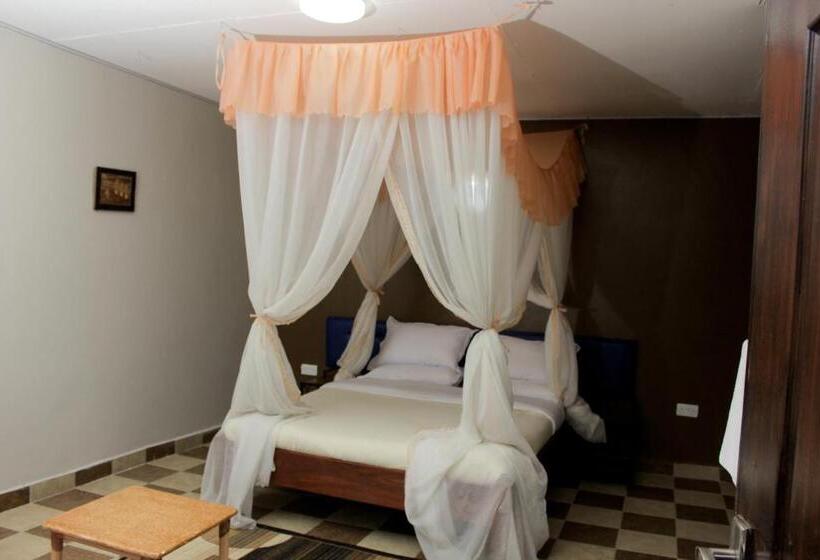 استودیو خانوادگی, Sweet Lake Resort