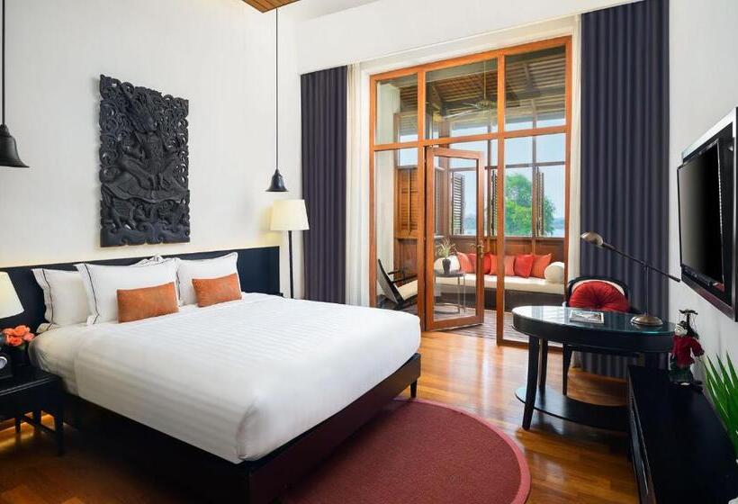 اتاق لوکس با تخت بزرگ, The Lake Garden Nay Pyi Taw Mgallery Collection