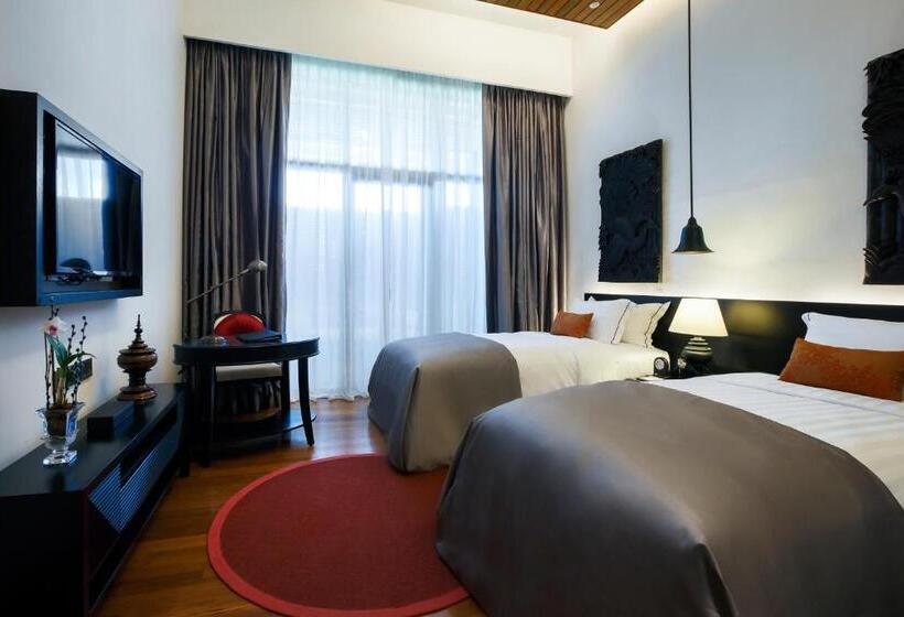 اتاق لوکس با چشم‌انداز دریاچه, The Lake Garden Nay Pyi Taw Mgallery Collection