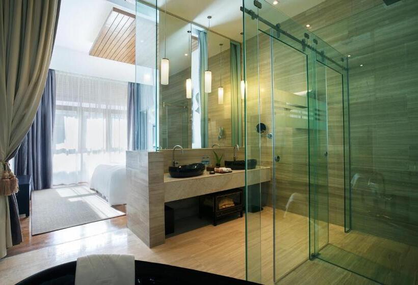 سوییت لوکس, The Lake Garden Nay Pyi Taw Mgallery Collection