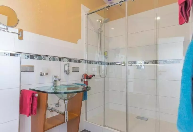 Comfort Yhden Hengen Huone, Weitblick Bielefeld