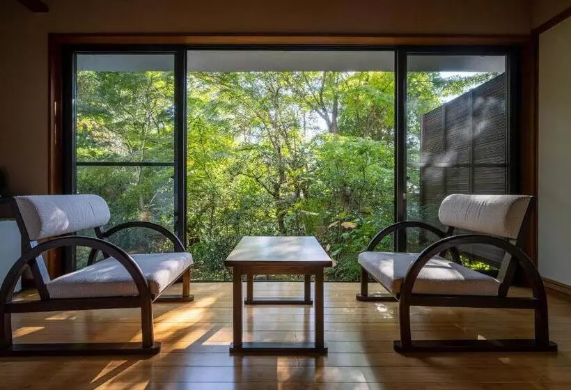 Standard Neljän Hengen Huone, Jinya Ryokan
