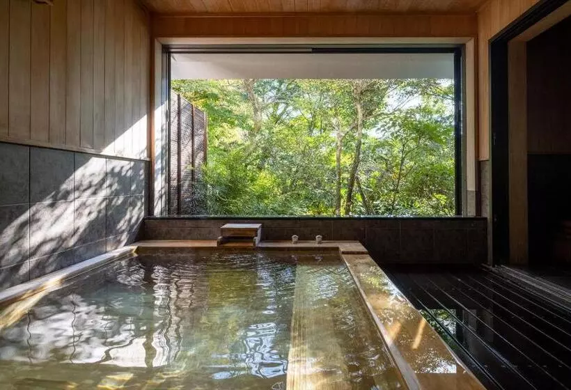 Standard Neljän Hengen Huone, Jinya Ryokan