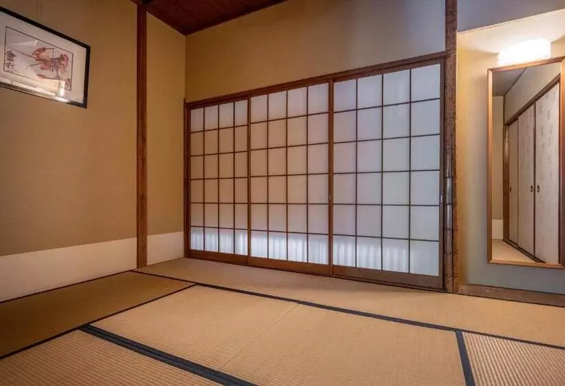 Perhehuone, Jinya Ryokan