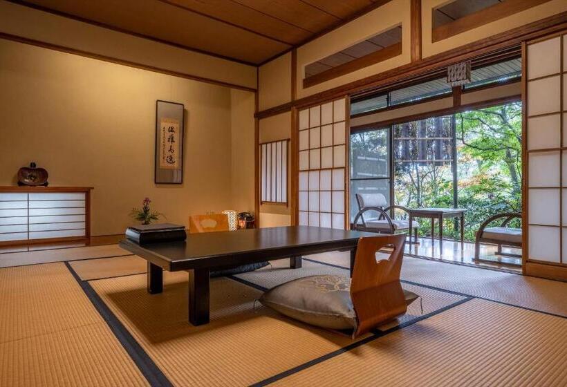 غرفة عائلية, Jinya Ryokan