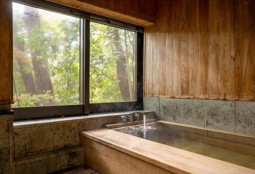 غرفة عائلية, Jinya Ryokan