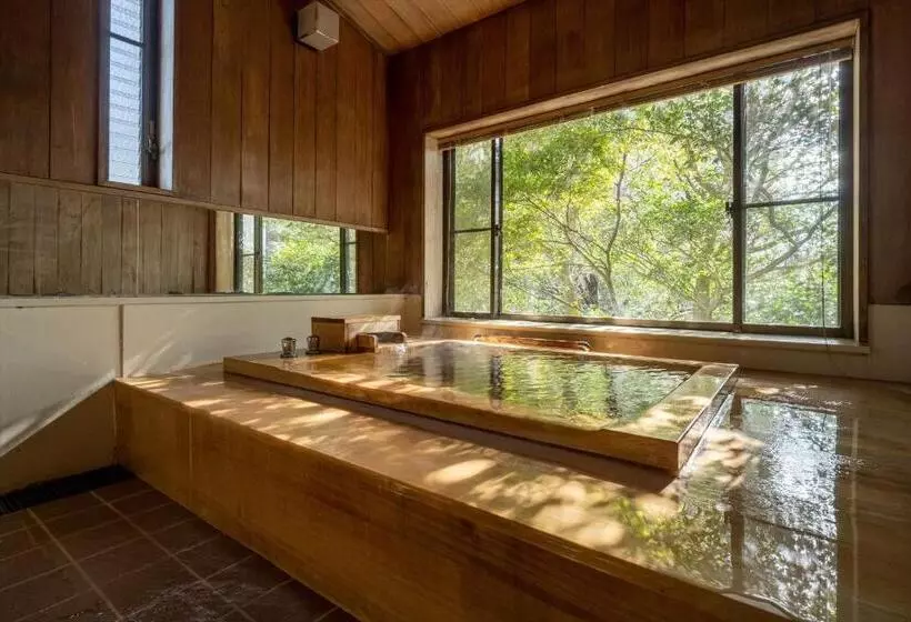 Perhehuone, Jinya Ryokan