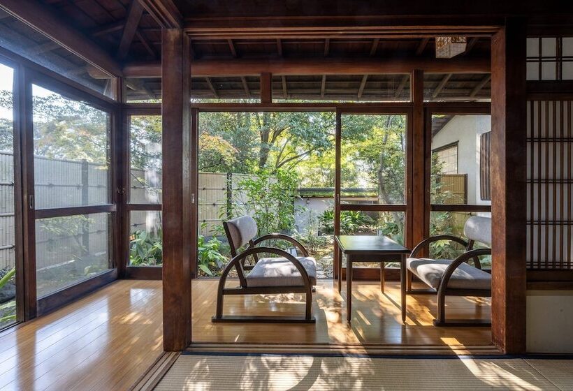 غرفة عائلية, Jinya Ryokan