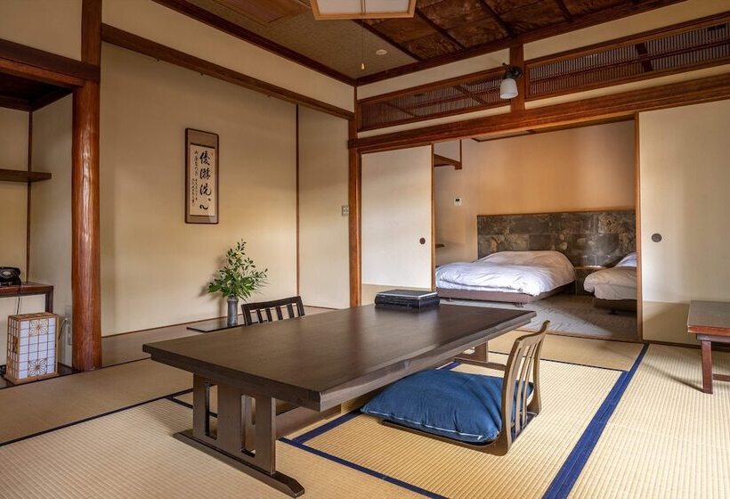 غرفة عائلية, Jinya Ryokan