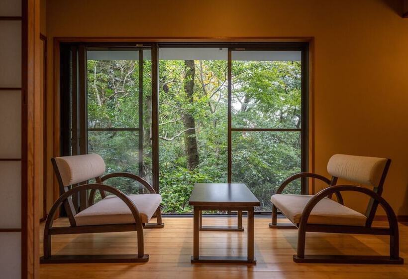 غرفة قياسية رباعية, Jinya Ryokan