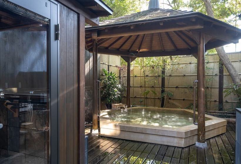 غرفة عائلية, Jinya Ryokan