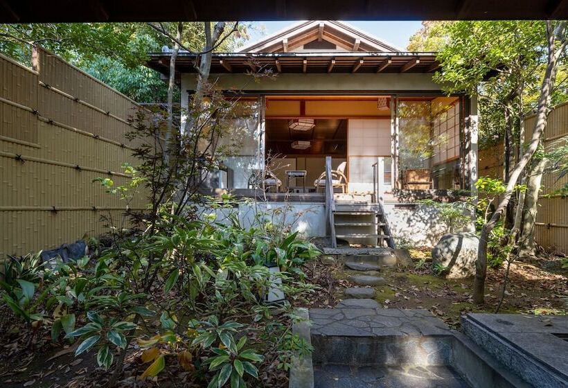 غرفة عائلية, Jinya Ryokan