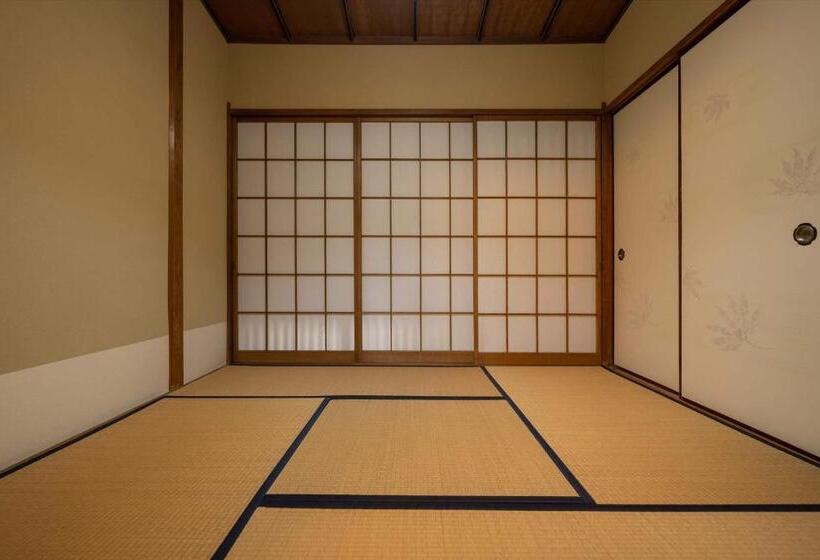 غرفة عائلية مطلّة علي الحديقة, Jinya Ryokan
