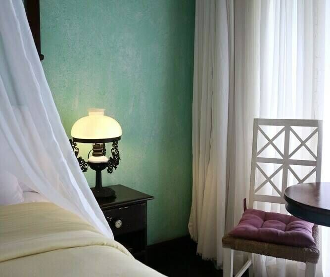 חדר דלוקס נוף לגינה, Joaquin's Bed And Breakfast