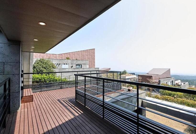 Номер Стандарт, Lotte Resort Jeju Artvillas