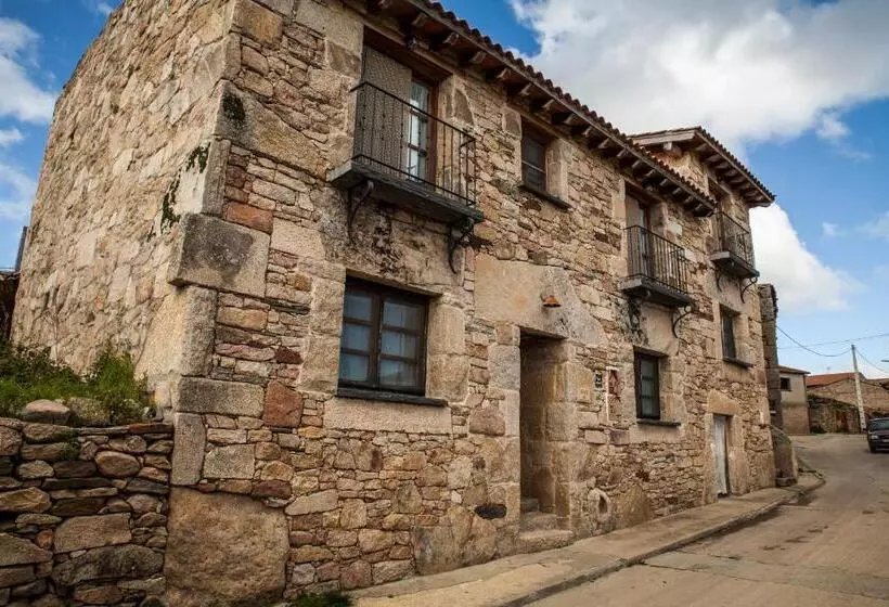 Sviitti, Orgullo Rural