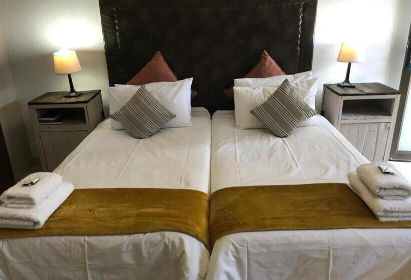 اتاق لوکس, Bush Pillow Guest House