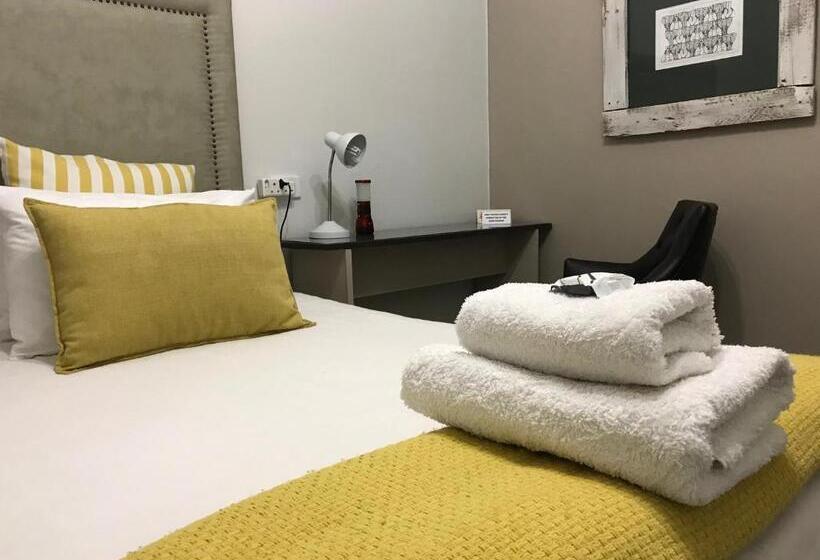 اتاق لوکس, Bush Pillow Guest House
