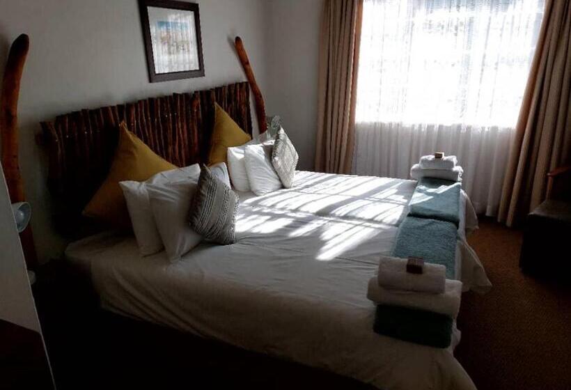 اتاق لوکس خانوادگی, Bush Pillow Guest House