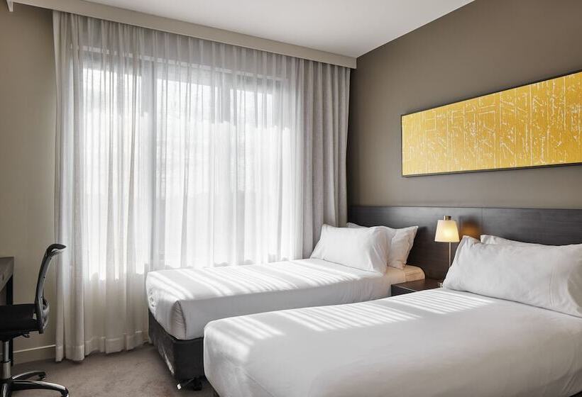 شقة غرفتين, Punthill Norwest