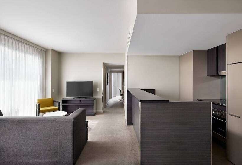 شقة غرفتين, Punthill Norwest