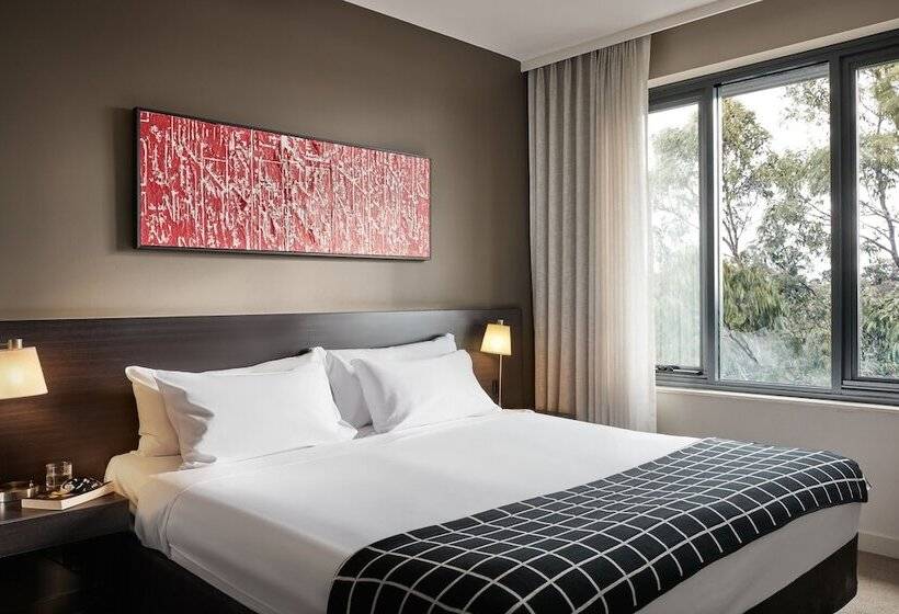 شقة غرفتين, Punthill Norwest