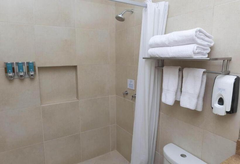 غرفة قياسية مطلّة علي حمام السباحة, Casa Andina Select Zorritos Tumbes