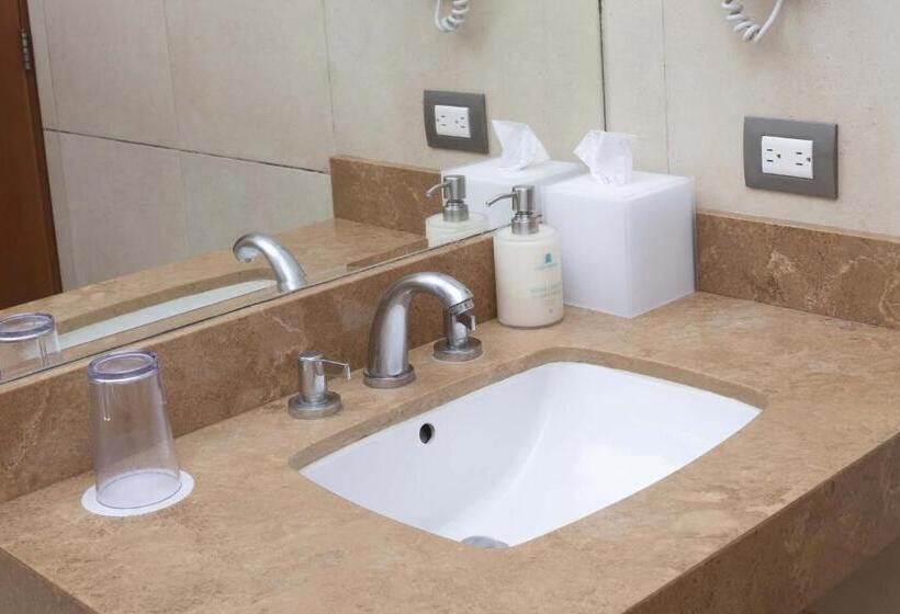 غرفة قياسية مطلّة علي حمام السباحة, Casa Andina Select Zorritos Tumbes