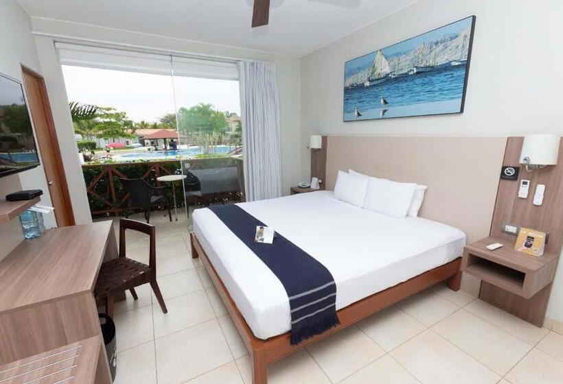 غرفة قياسية مطلّة علي حمام السباحة, Casa Andina Select Zorritos Tumbes