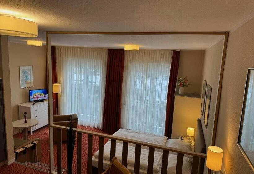 דירת חדר, Mueßer Hof