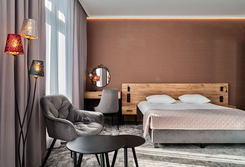 غرفة سوبيريور مزودة بشرفة, 1891 Garni