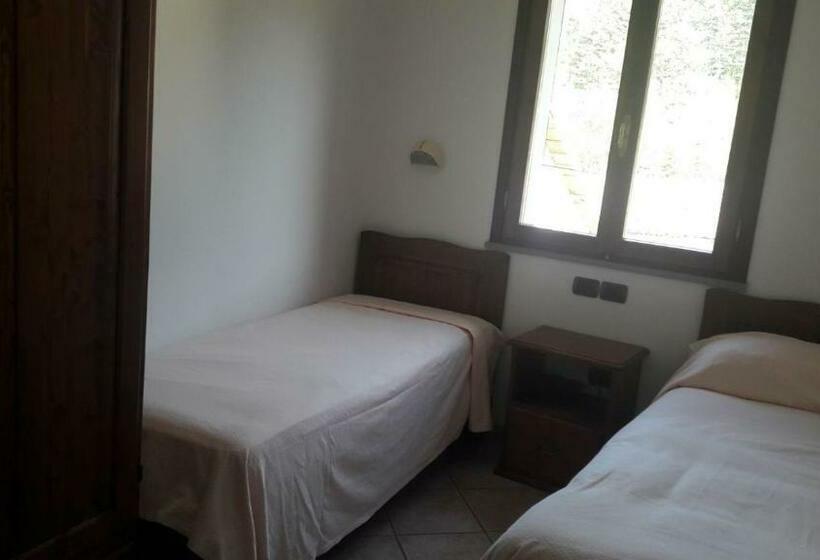 חדר סטנדרט, Acquacheta Valtancoli