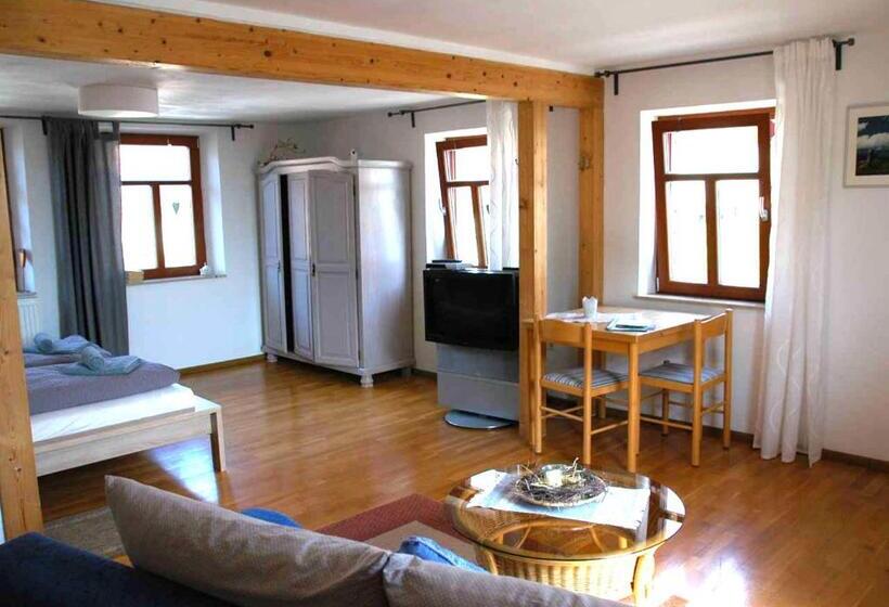 בית, 4 חדרי שינה, Gästehaus Palatinas