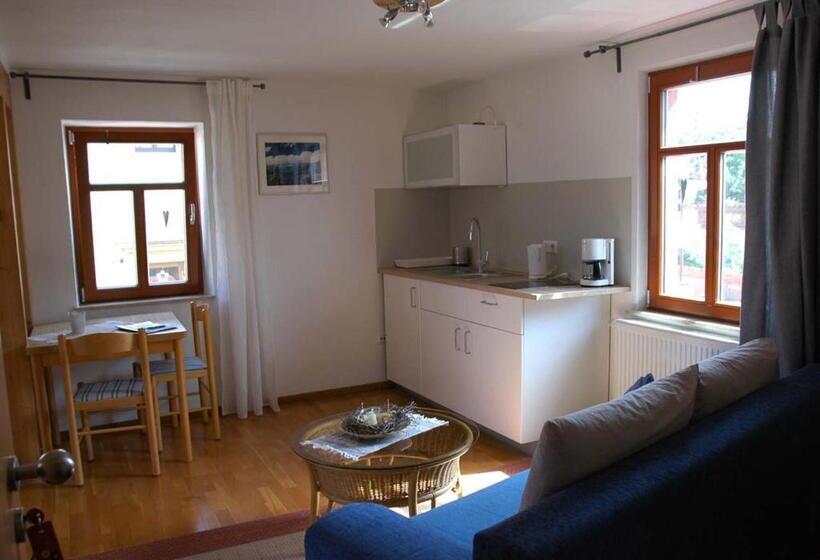 בית, 4 חדרי שינה, Gästehaus Palatinas