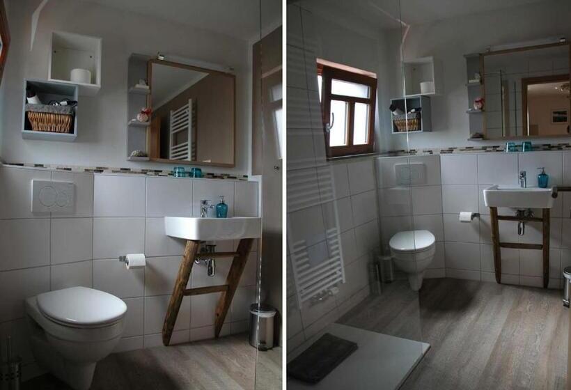 בית, 4 חדרי שינה, Gästehaus Palatinas