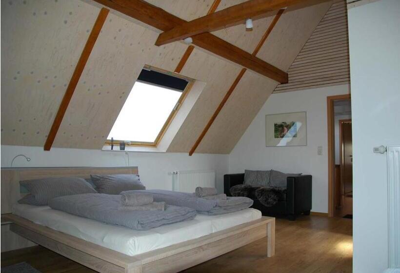 בית, 4 חדרי שינה, Gästehaus Palatinas