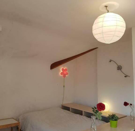 חדר סטנדרט נוף לגינה, Ndp Family