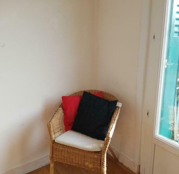 חדר סטנדרט נוף לגינה, Ndp Family