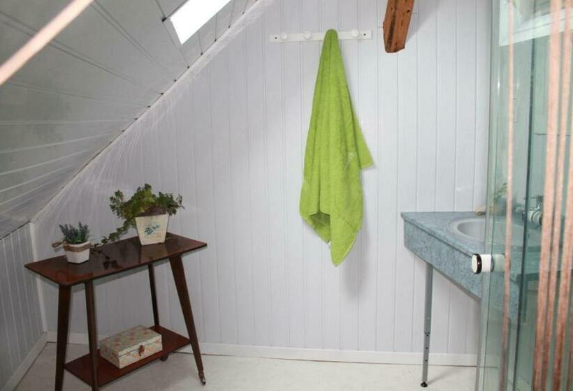 חדר סטנדרט, Repos En Normandie