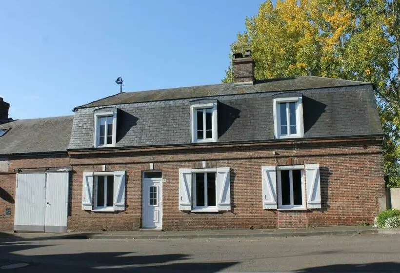 スタンダードトリプルルーム, Repos En Normandie