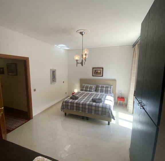 חדר משפחתי, B&b Rox E Claudia