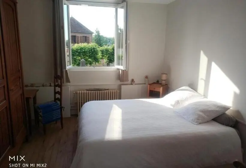 Standard-huone Jaettu Kylpyhuone, Chambre Calme Et Accueillante, Parking Gratuit, Navette Gare Ou Aéroport