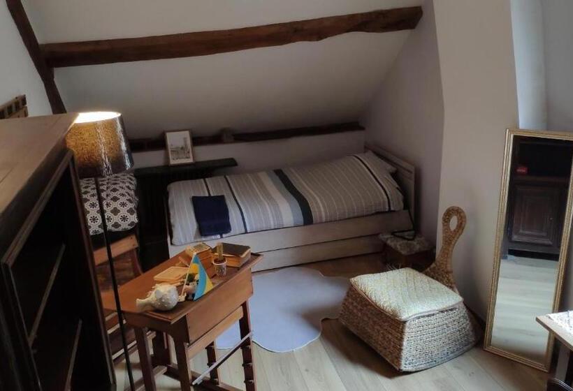 Номер Стандарт Совместная Ванная, Chambre Calme Et Accueillante, Parking Gratuit, Navette Gare Ou Aéroport