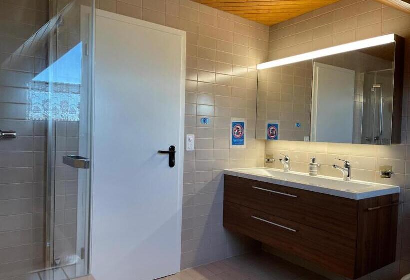 חדר סטנדרט חדר אמבטיה משותף, Ruhige Zimmer Im Grünen Und Studio Im Naherholungsgebiet