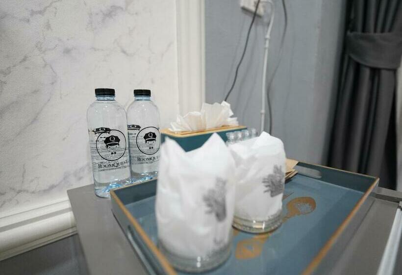 スタンダードスタジオ, Roomquest Rojana Industrial Estate Area