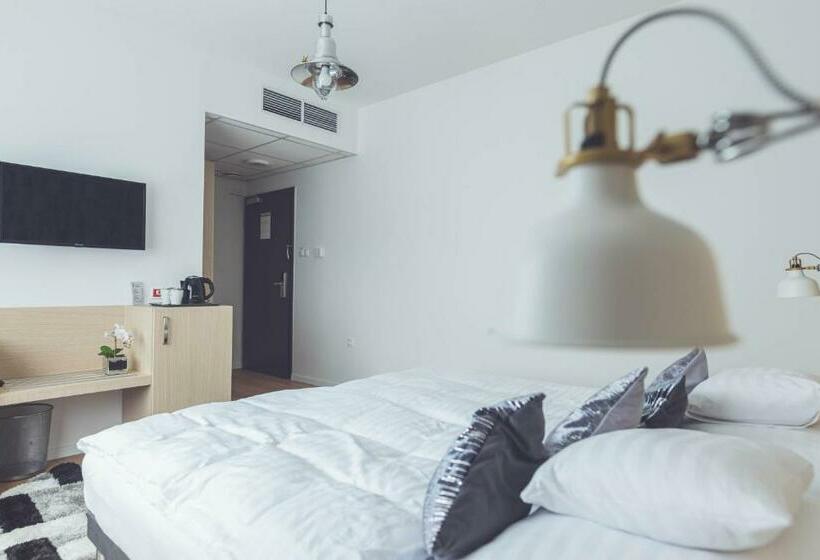 스탠다드 룸, Smart Htl