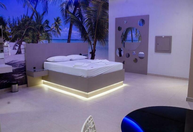 スイート, Motel Exótic