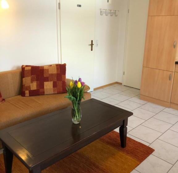 庭の見える１ベッドルームアパートメント, Gutshaus Bliesekow