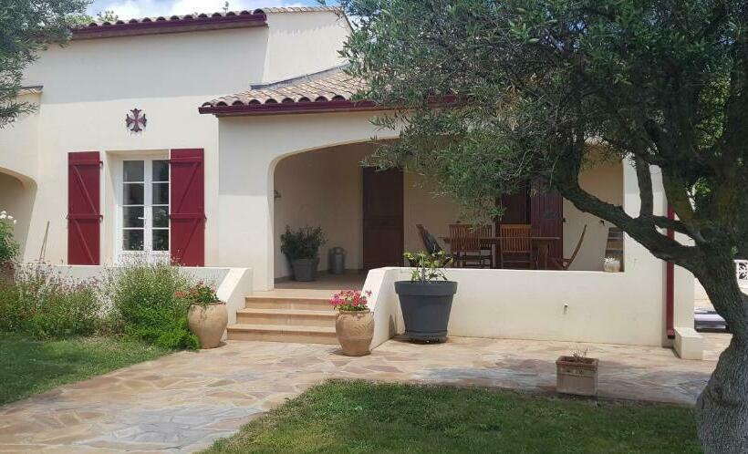 غرفة قياسية مطلّة علي حمام السباحة, Les Chênes De Da Li